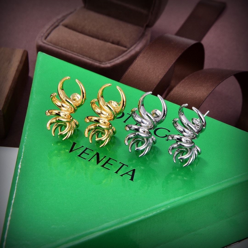 Bo*te*ga venenta earrings